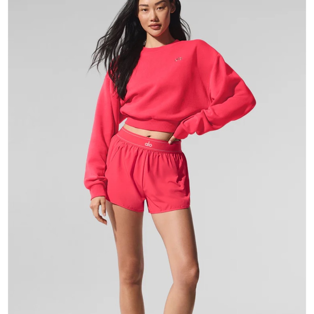 ALO Yoga Candy Red Cripped Accolade sweatshirt